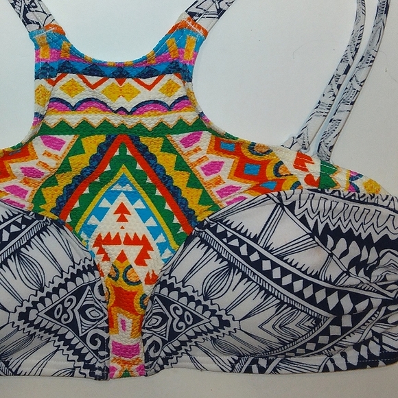 *NWOT* Beautiful Abstract Mayan Sun High Neck RIP CURL Bikini Top*10 - Picture 5 of 16